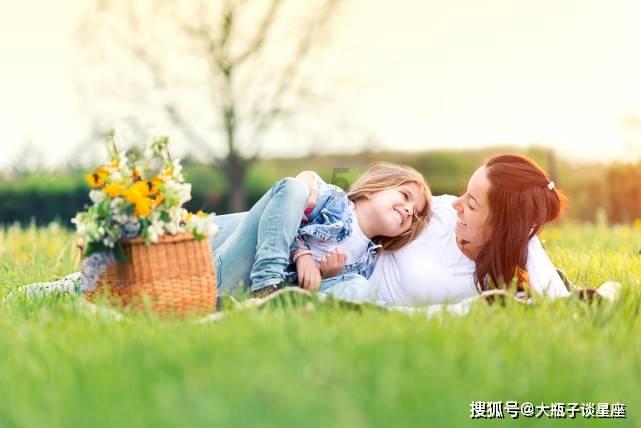 记者：实力不济加上战术用人，国足亚洲杯0进球，我支持换帅