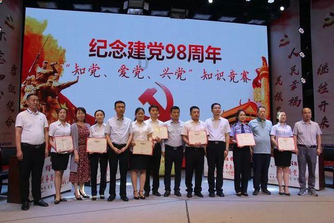 iPhone14不配充电器被罚款1.4亿,到底是为了环保还是为了省钱?,专注解答疑问,快速获取帮助